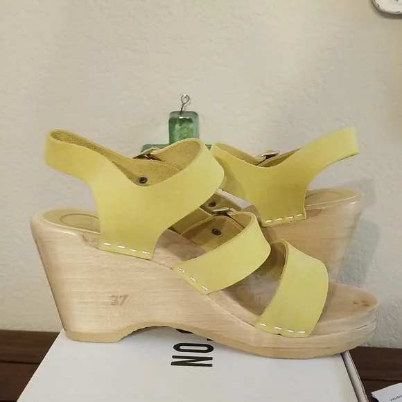 No. 6 Clog Sandals - Picture 2 of 14